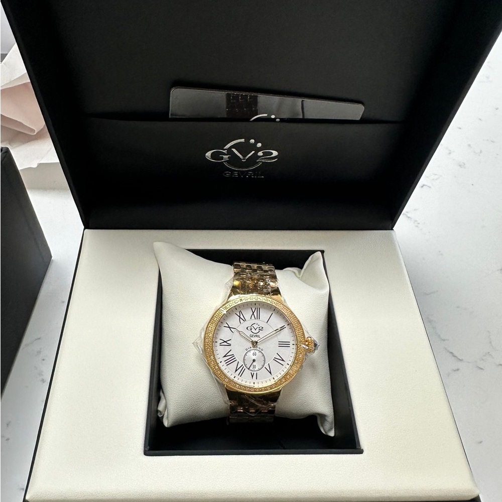 Women's Astor Swiss Quartz Gold-Tone Stainless Steel Watch 40mm